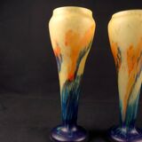 Paire de vase Art Déco en verre multicouche effet marmoréen abstrait coloré