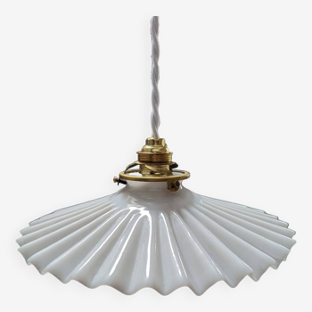 Ancienne suspension baladeuse en opaline plissée/drapée blanche Art déco 1930 Ø 24.5 cm