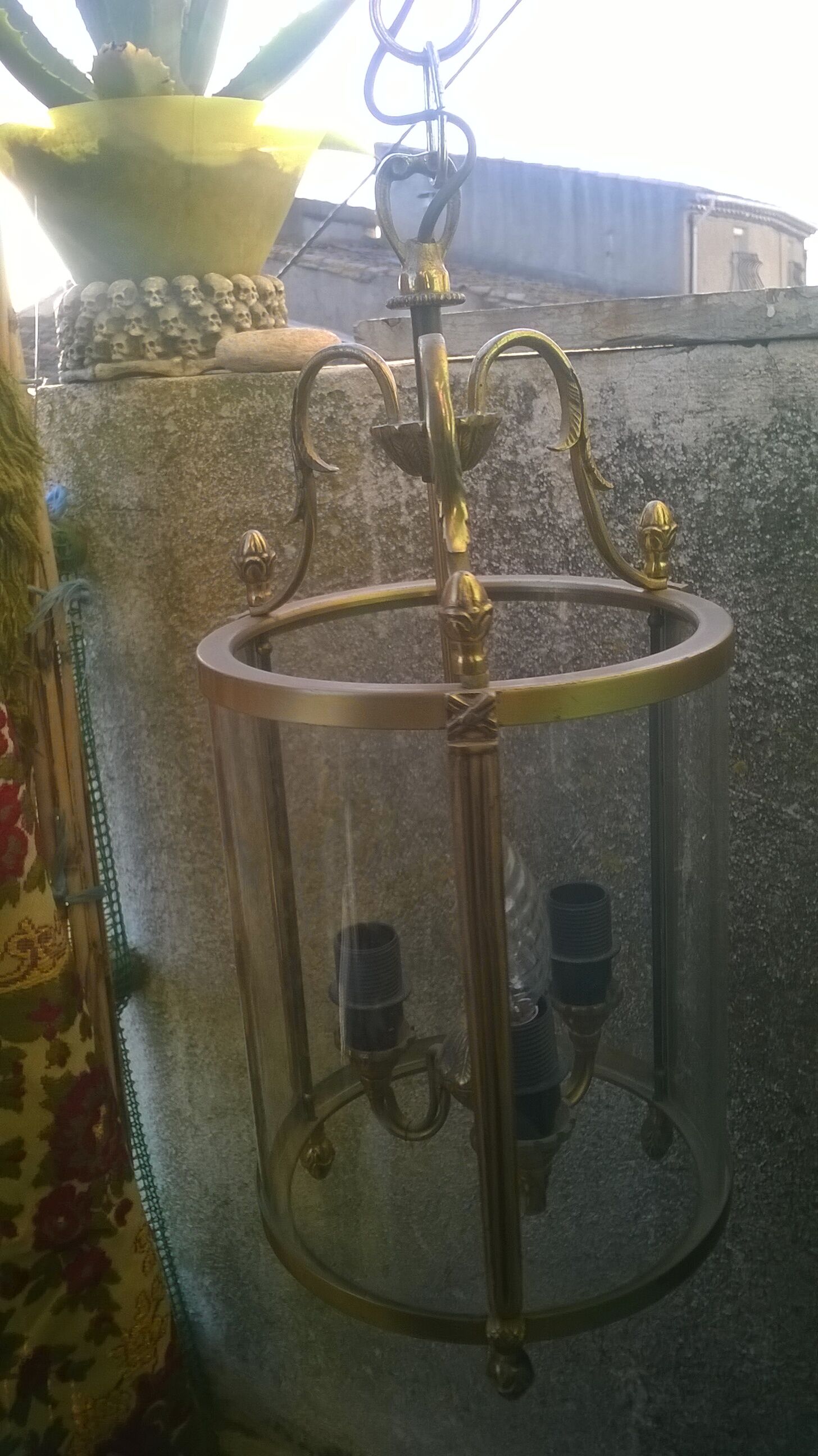 Three-light vestibule lantern