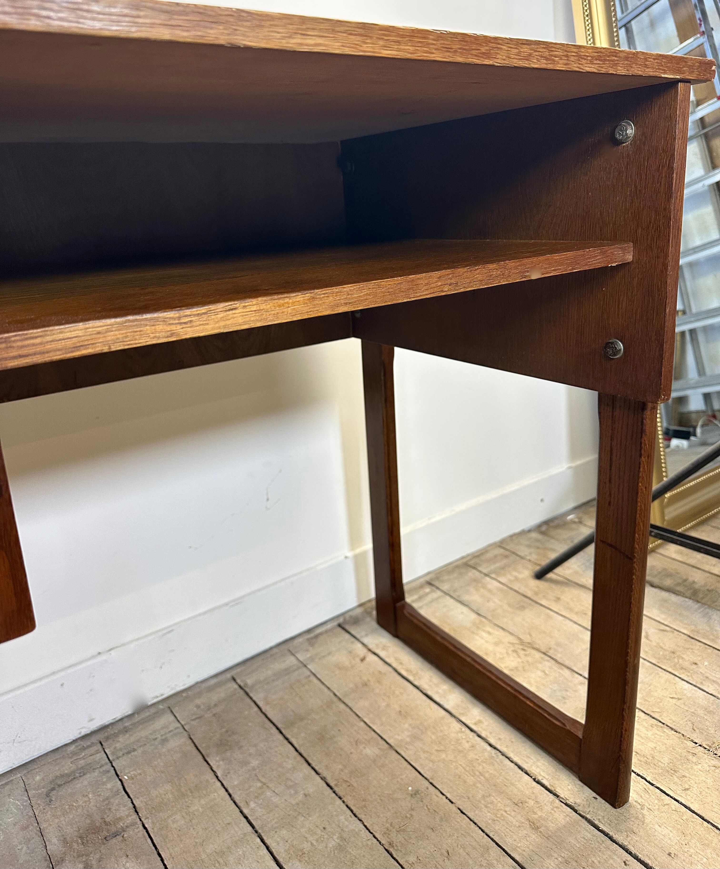 Bureau scandinave vintage 1960 en teck