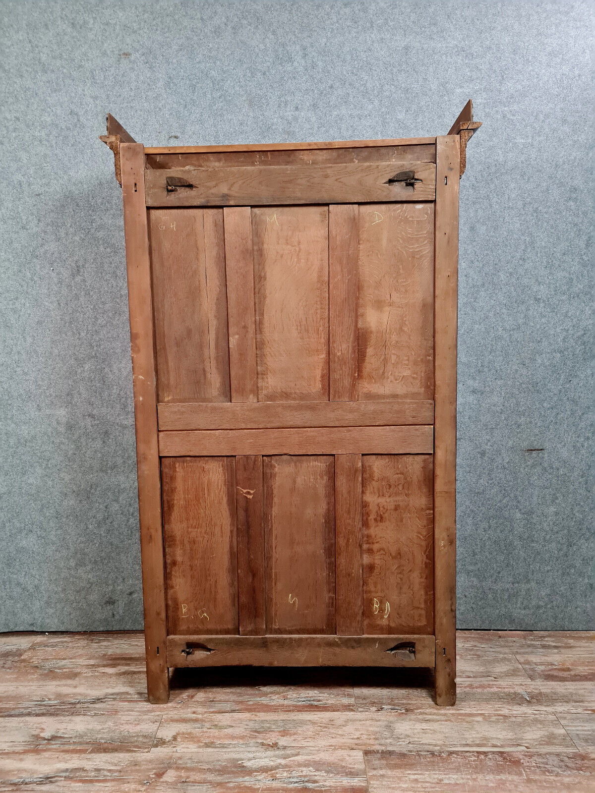 Louis Philippe period wardrobe (nineteenth) entirely covered with gilded bronzes