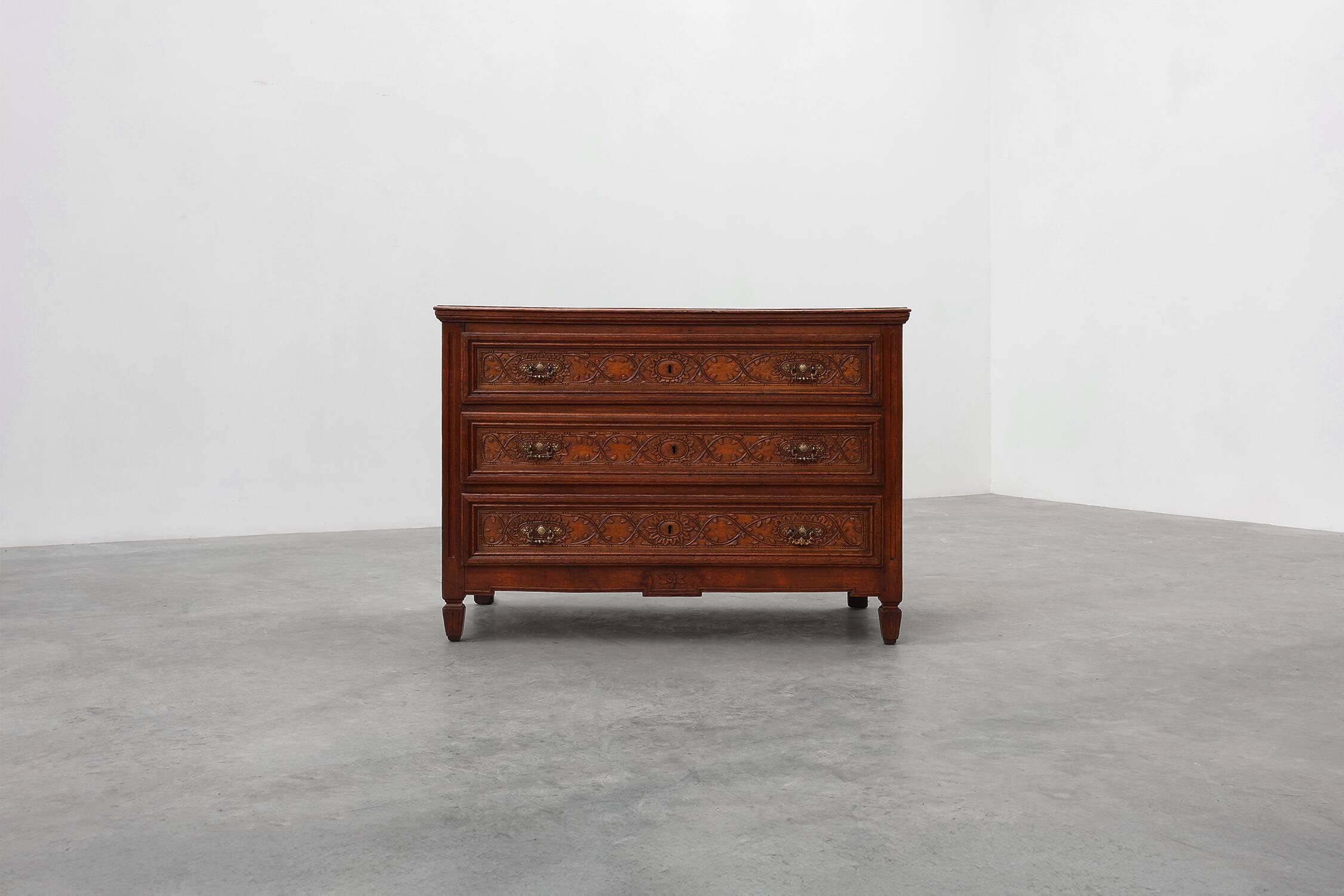 Commode en chêne de style Renaissance italienne, XVIIe siècle