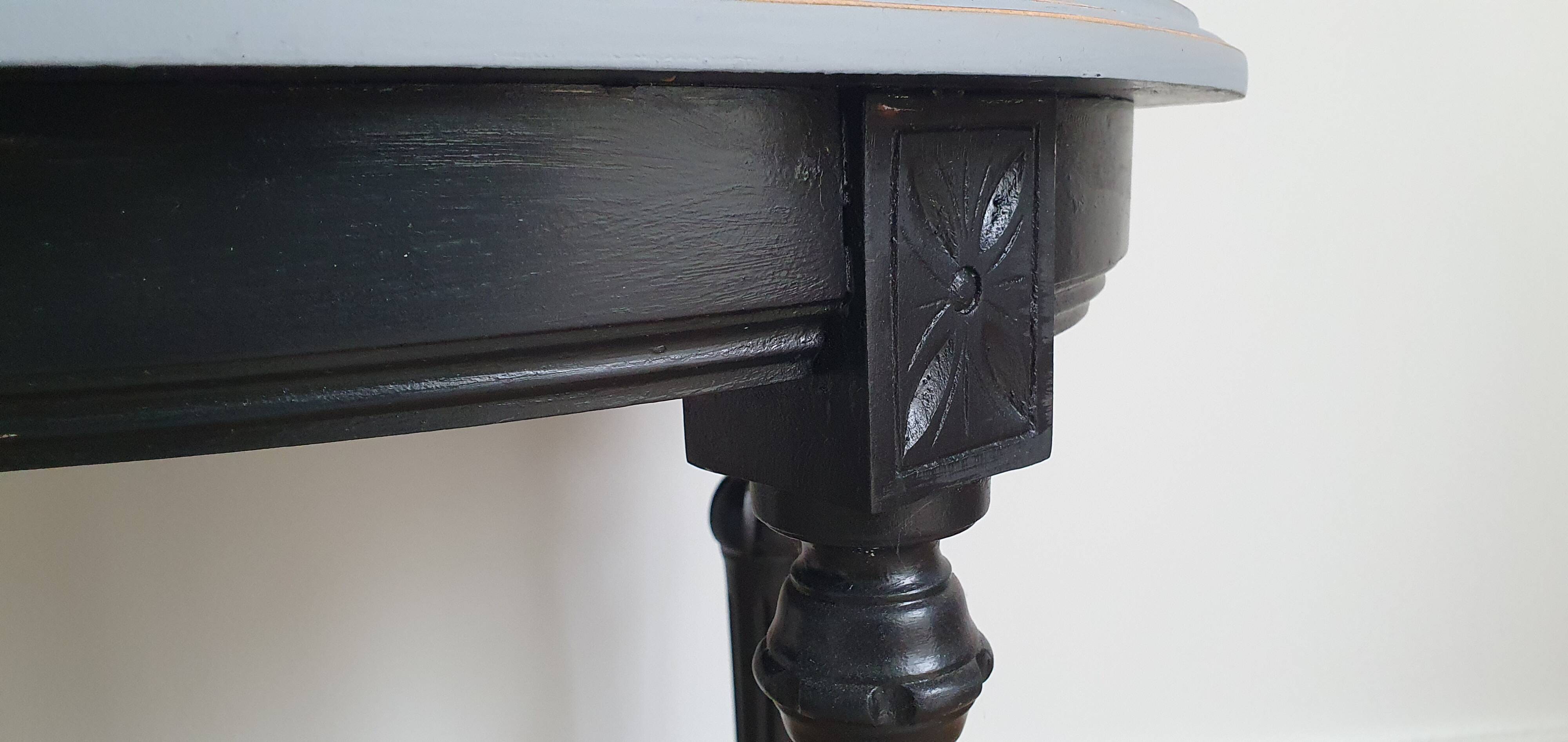 Table basse style Louis XVI