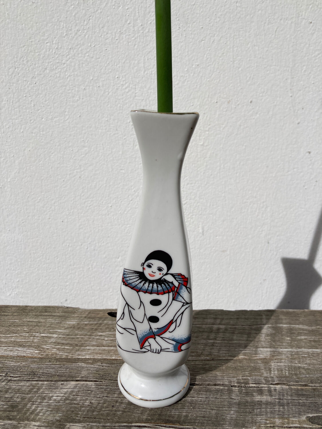 Petit vase blanc pierrot