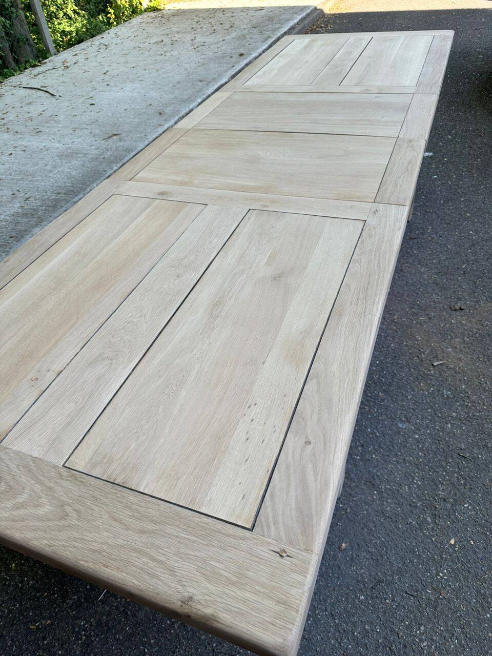 Renovated farmhouse dining table, extendable, made of solid oak, 200-280cm.