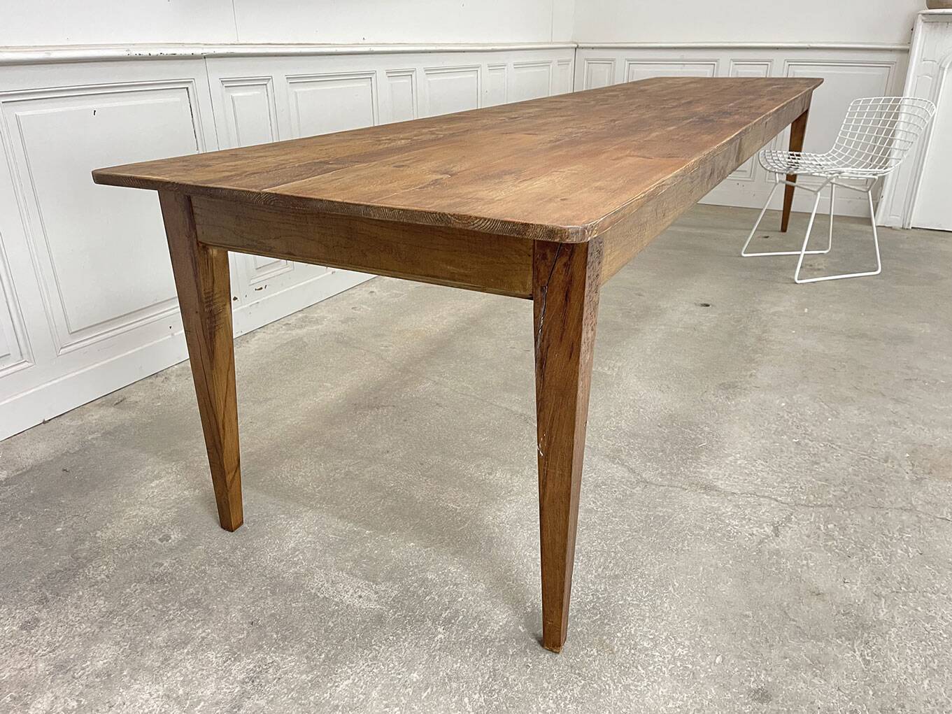Large 1940s table with spindle legs