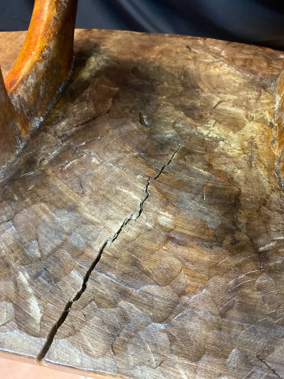 African tribal ensemble of 4 pieces of furniture for dignitaries of the Kingdom of Dahomey, Benin.