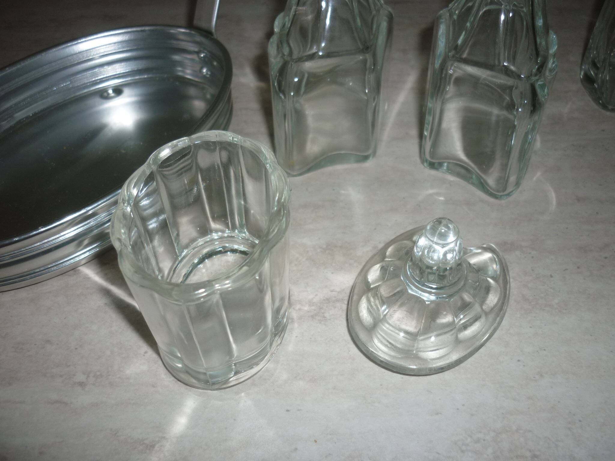 Oil vinegar salt pepper and mustard condiment server