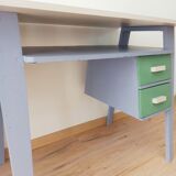 Children's desk