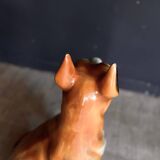Chien en porcelaine