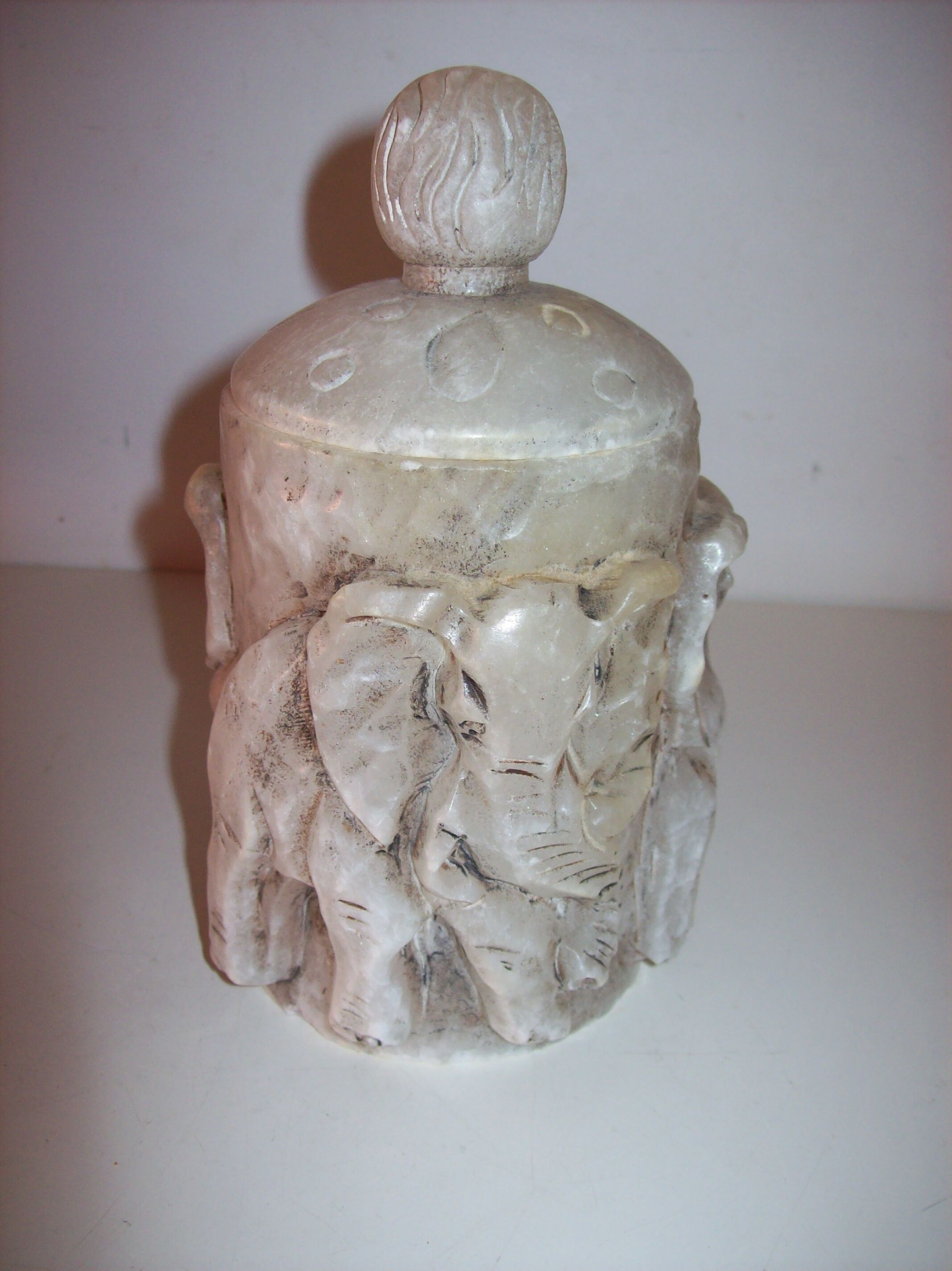 Alabaster pot