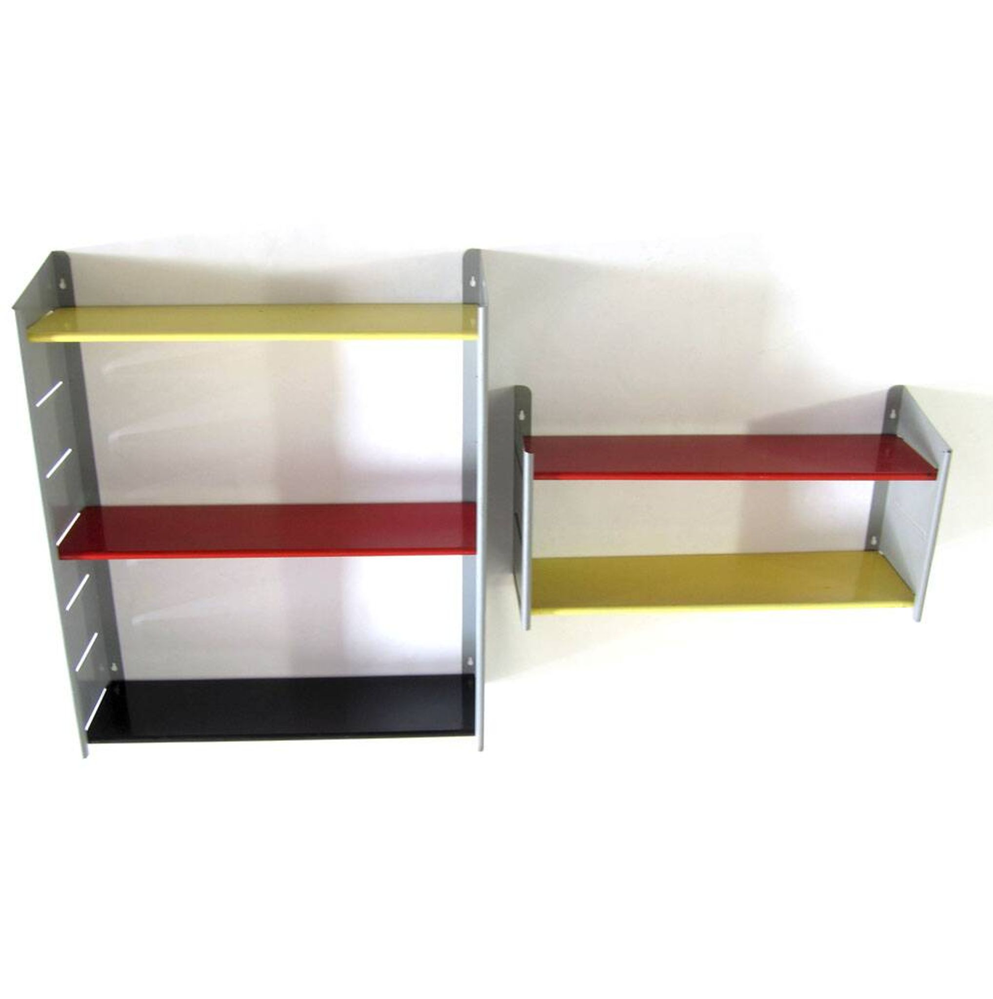 Grand meuble de rangement en métal de style Jean Prouvé, Perriand – Jaune, Rouge et Noir