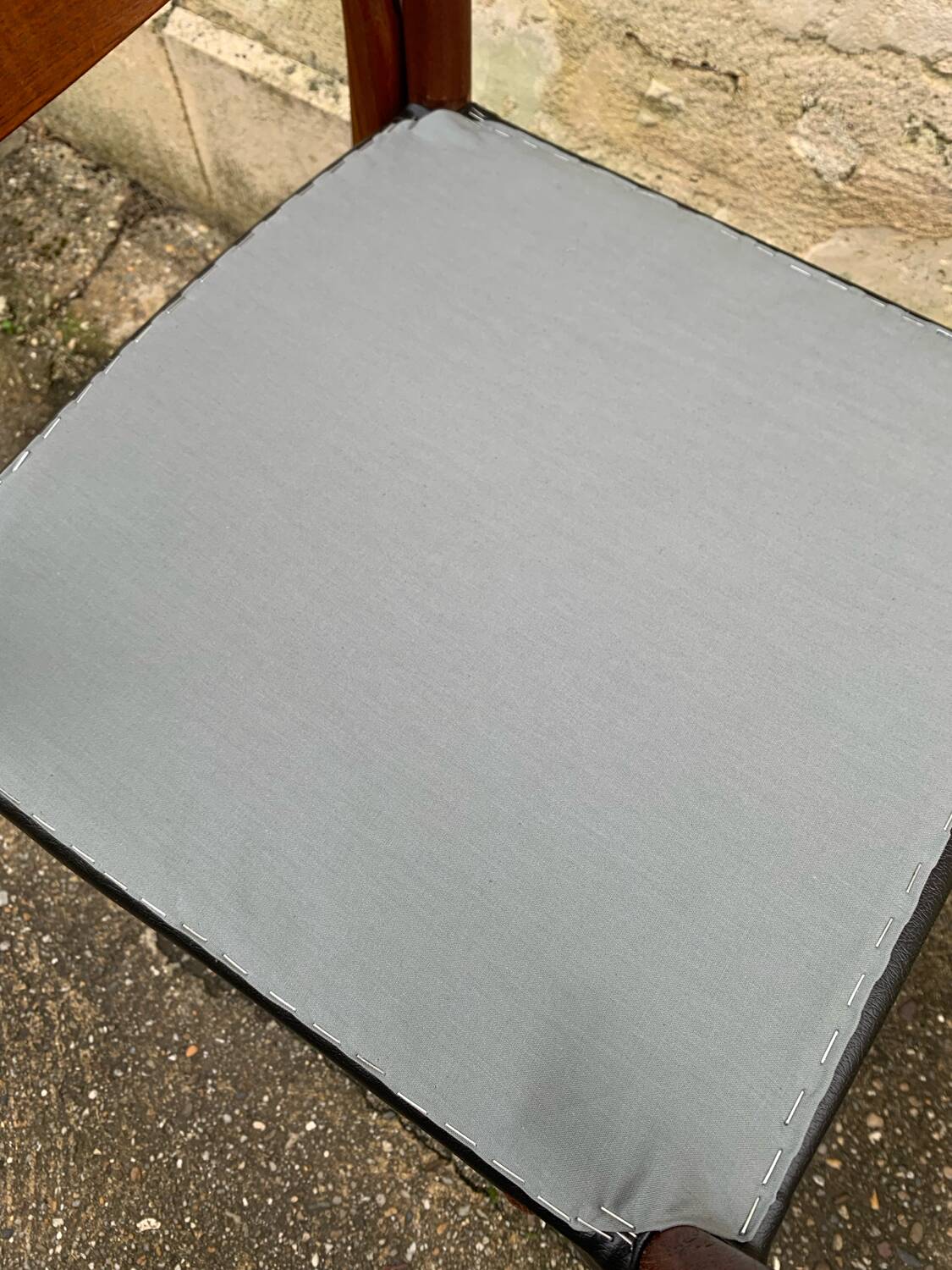 Vintage Scandinavian chairs in wood and leatherette restored