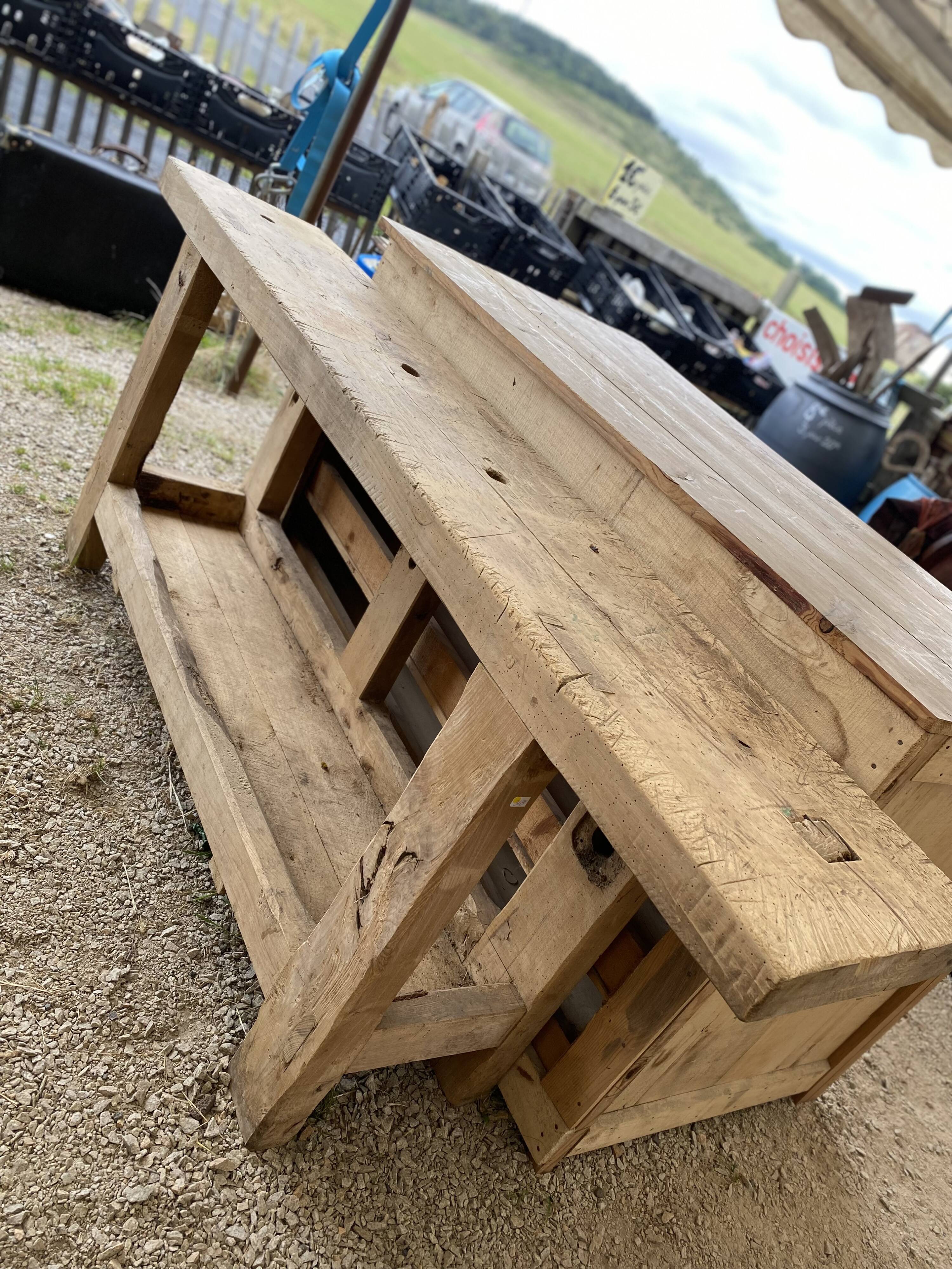Carpenter's workbench