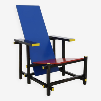 Dutch Bauhaus Lounge Chair in the style of Gerrit Rietveld