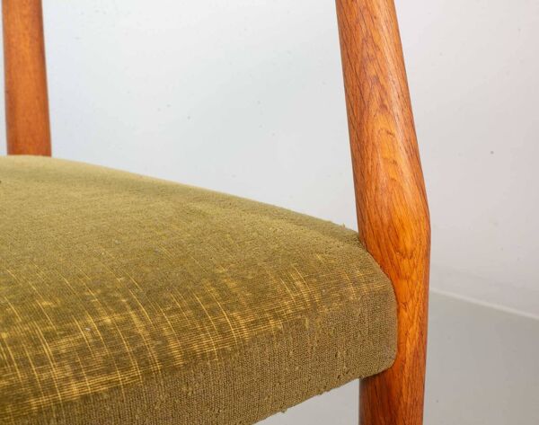 Chaises d'appoint/accoudoirs en bois « Town Hall » danoises de Hans Wegner par Plan Mobler, années 50