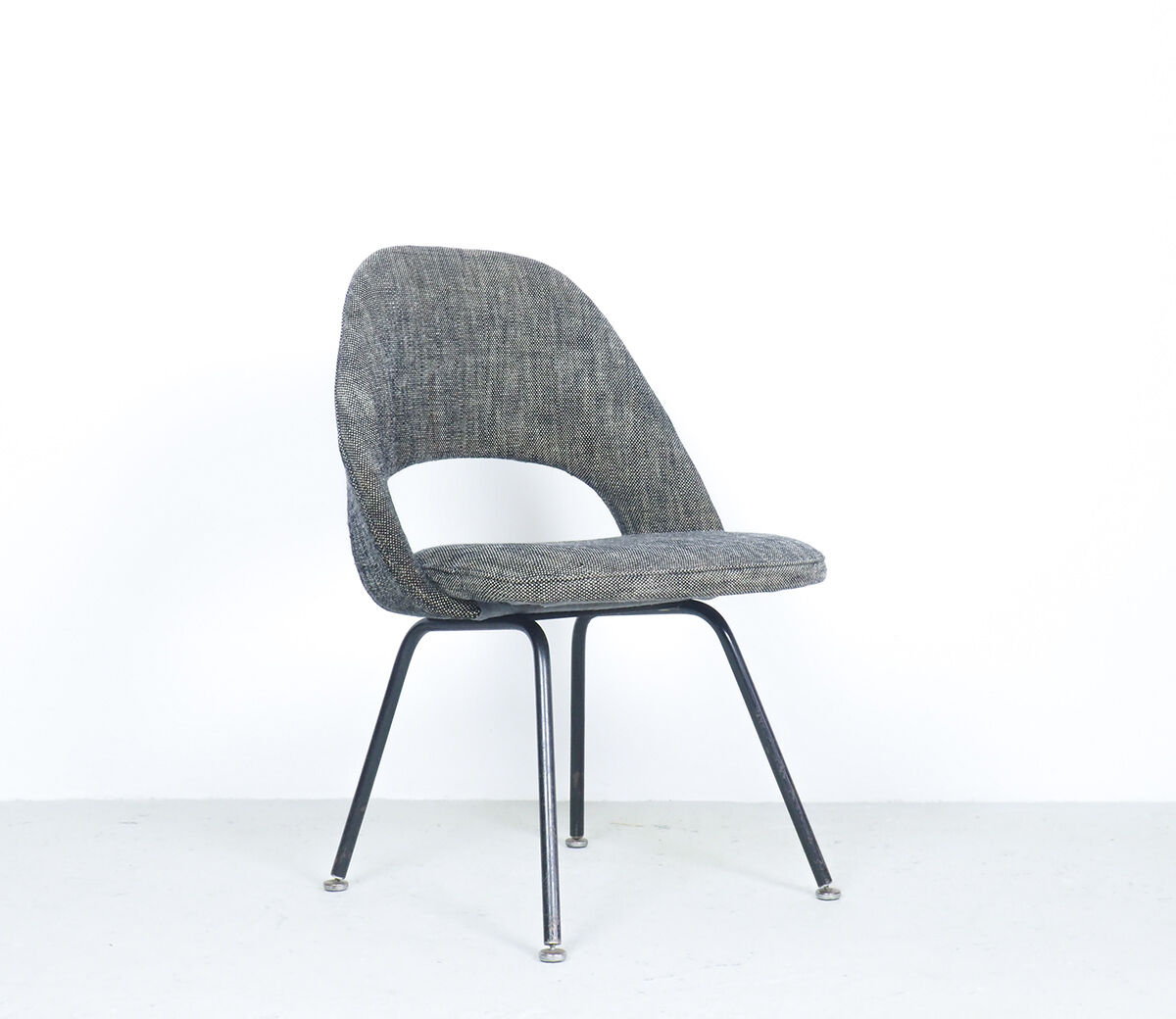 Eero Saarinen Conference chairs model 71, Knoll 1950