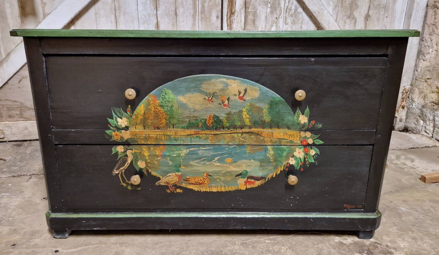 Painted chest of drawers