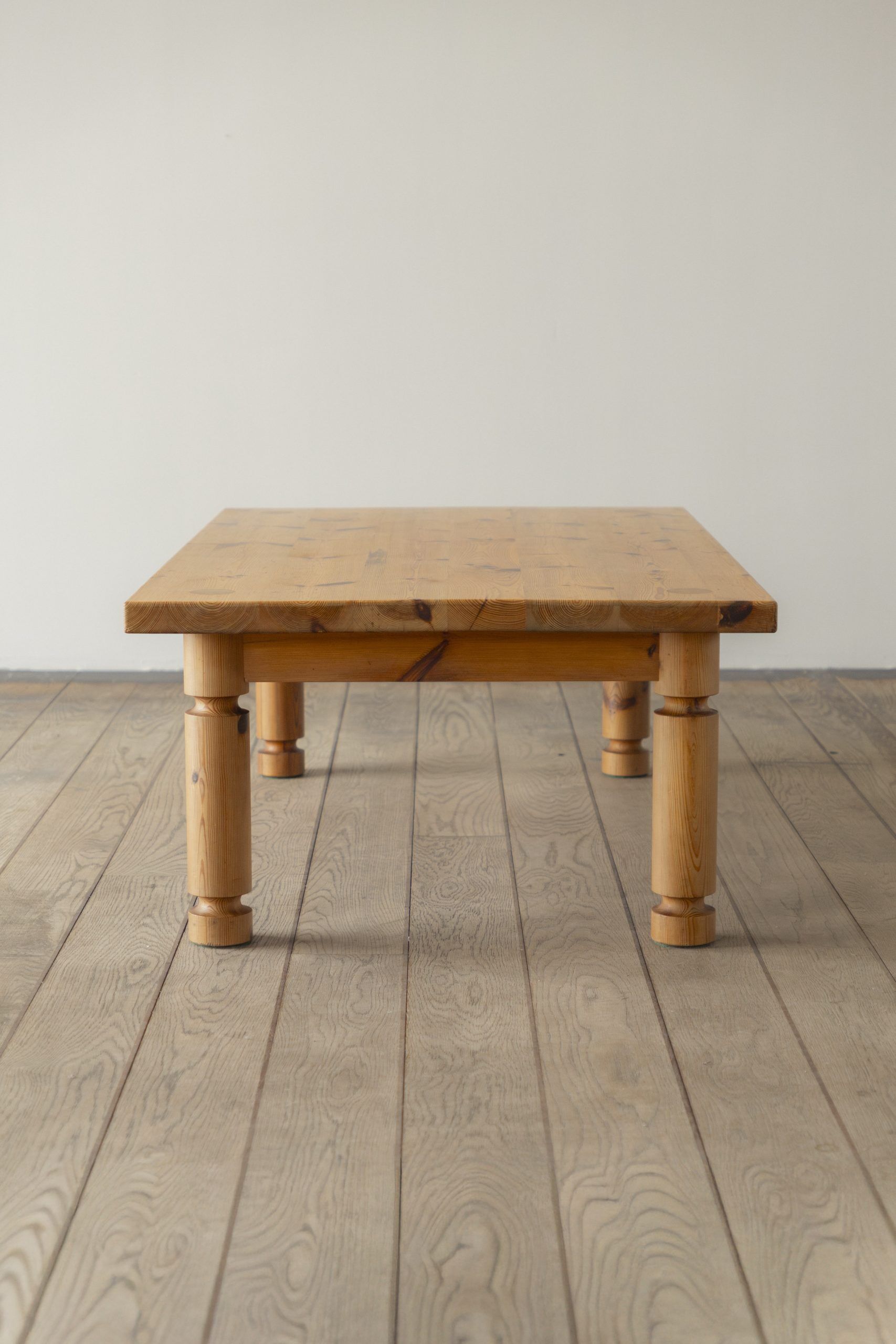 Uno & Östen Kristiansson, coffee table