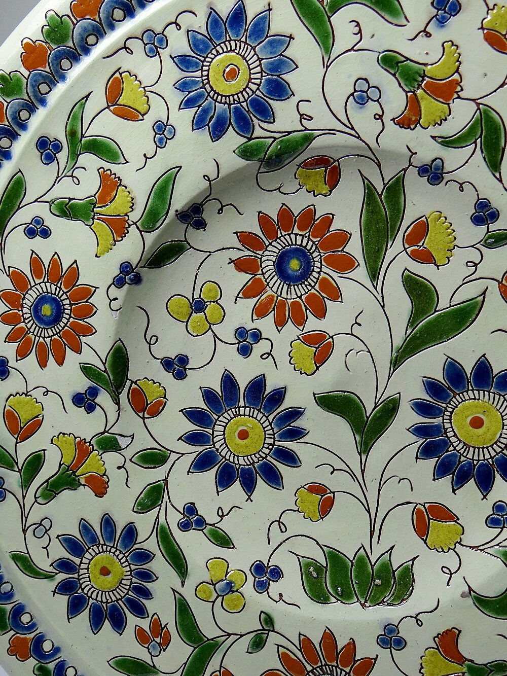 Thun enamel plate signed Schoch-Läderach, antique, Swiss, handcrafted and rare.