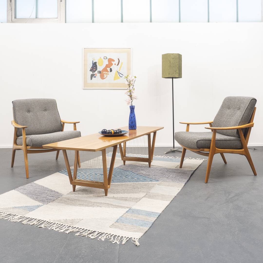 Fauteuil années 50 en merisier restauré, deux disponibles