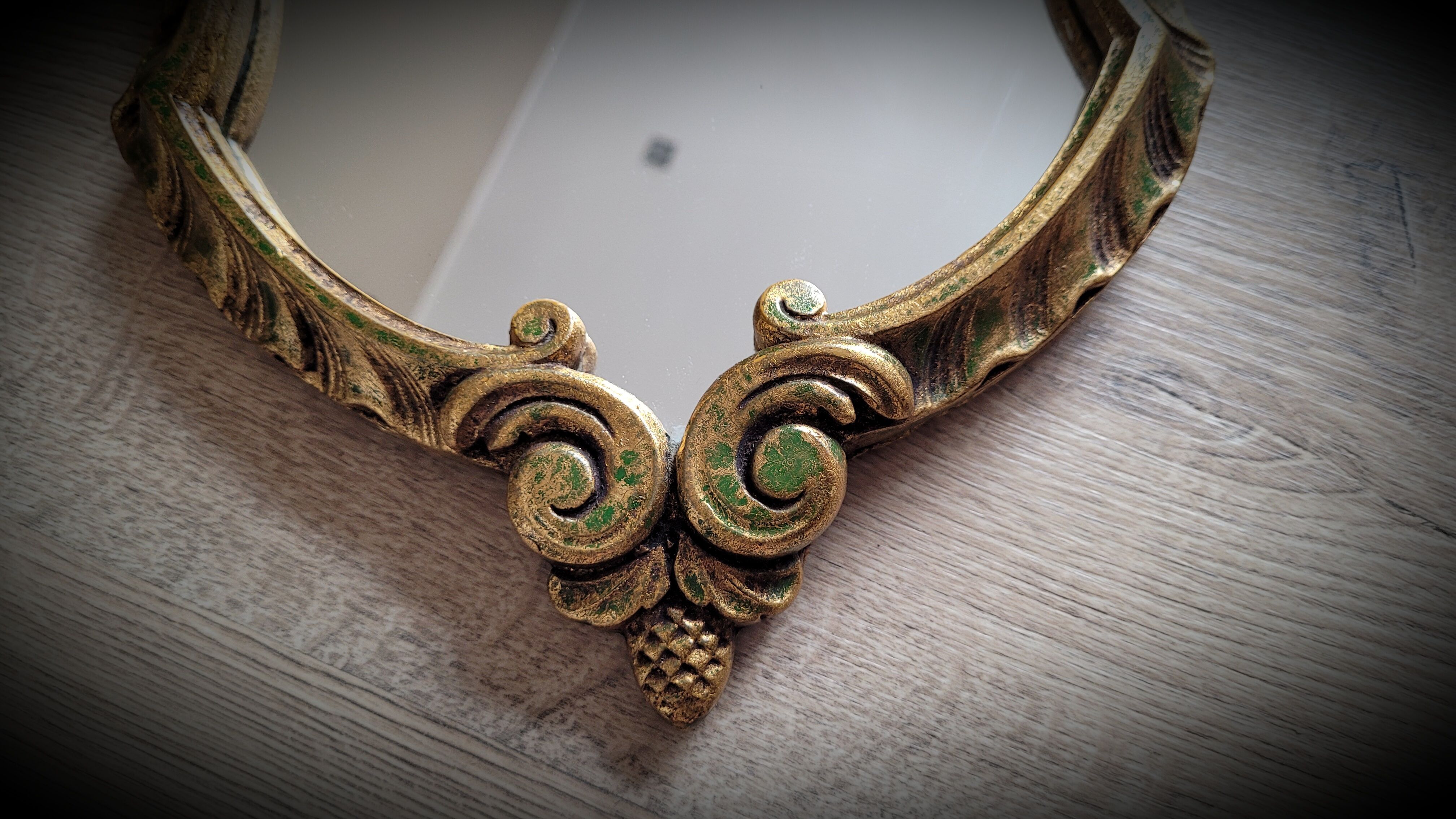 Wooden gilded mirror 51x31