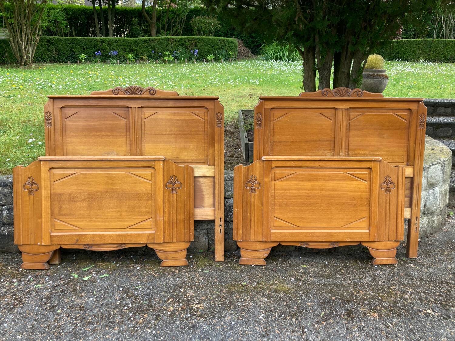 Lot of art deco style headboards and footboards