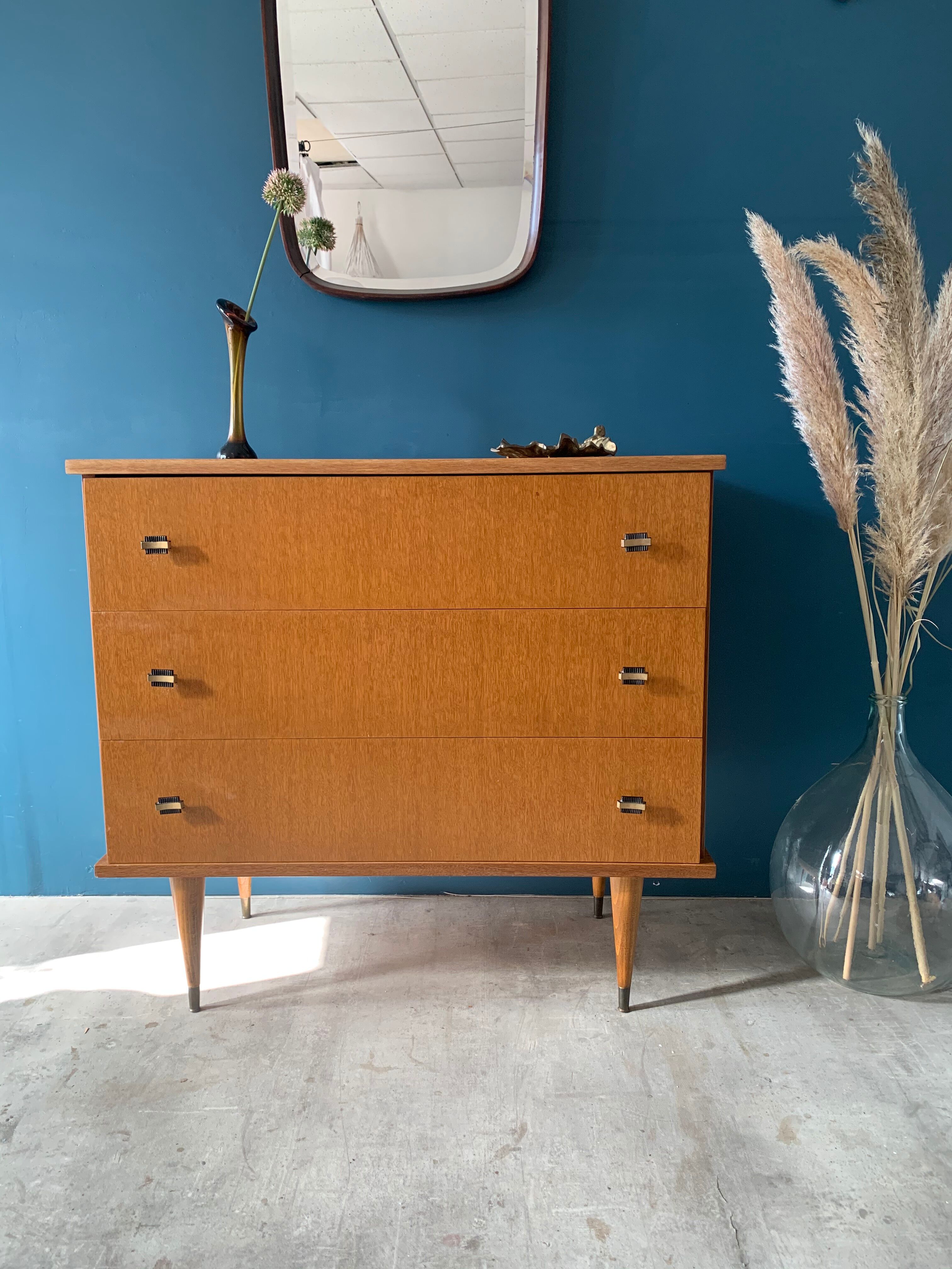 Vintage dresser with tapered feet