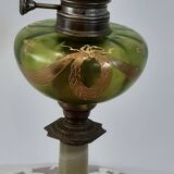 Lampe ancienne à pétrole en verre émaillé signée matador brenner