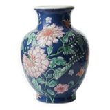 Large baluster vase in Chinese porcelain with vintage floral decoration from the 1970s-80s.