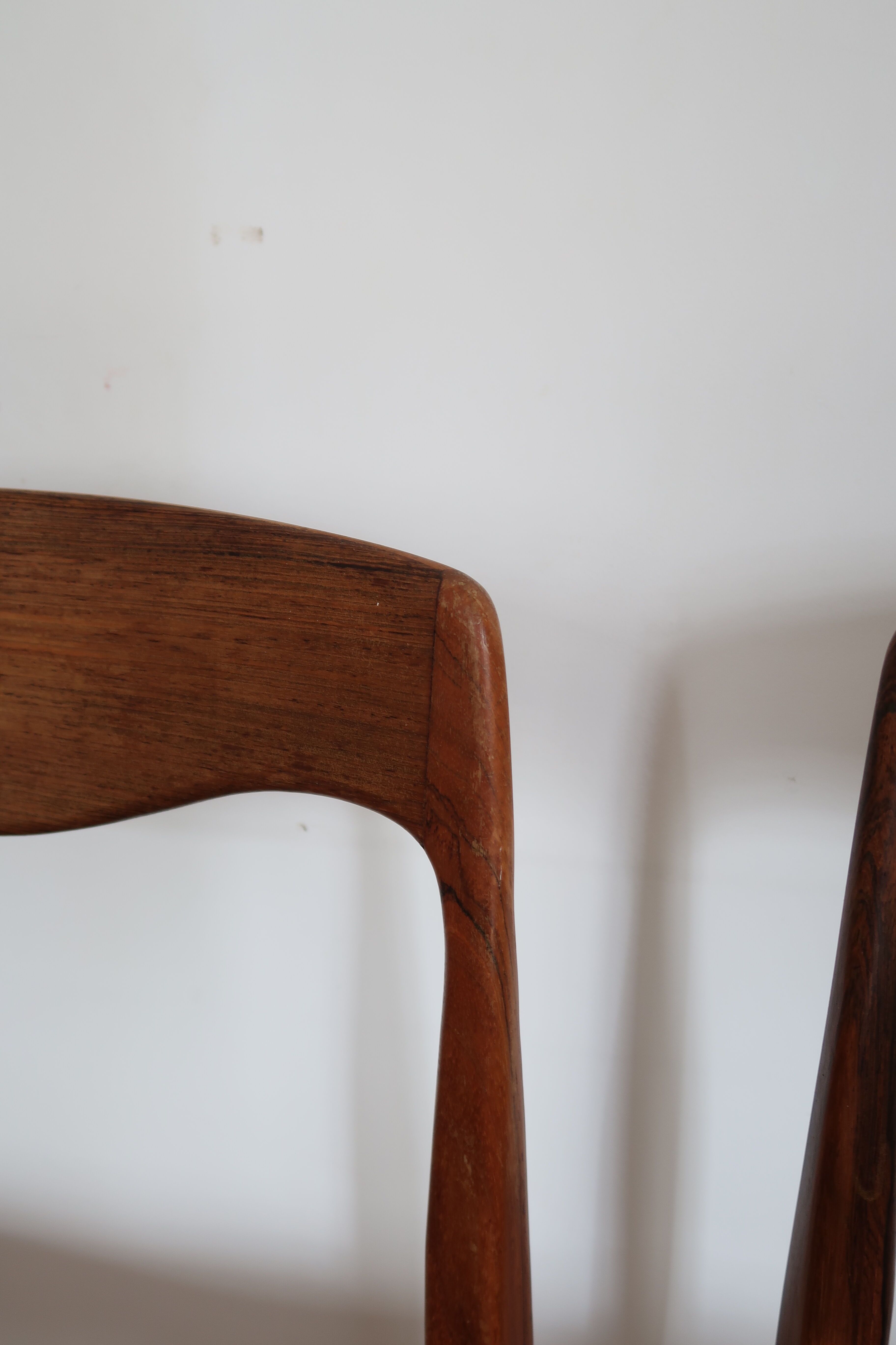 Lot de 8 chaises scandinaves palissandre skaï