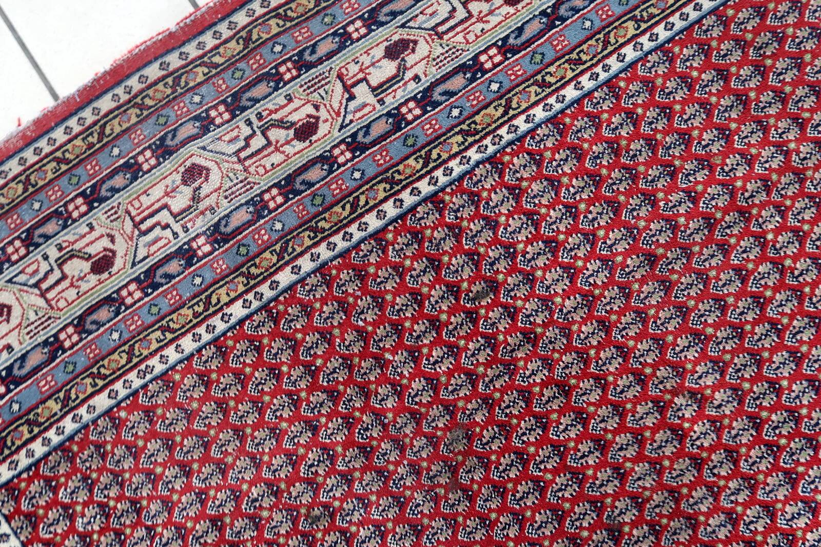 Handmade vintage Indian Seraband rug 204cm x 252cm 1970s