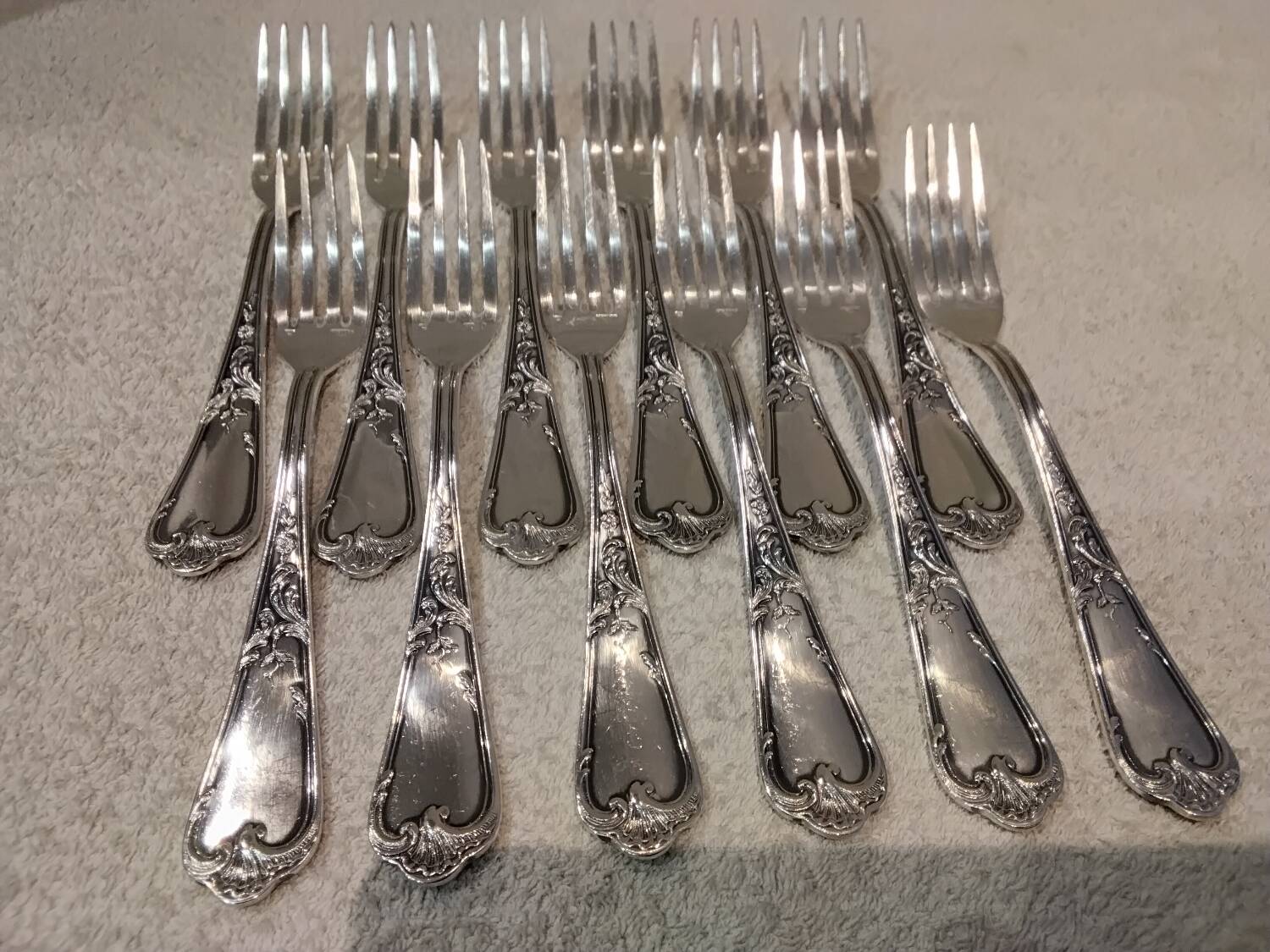12 silver-plated metal table forks, Ercuis silversmith, Louis XV 29