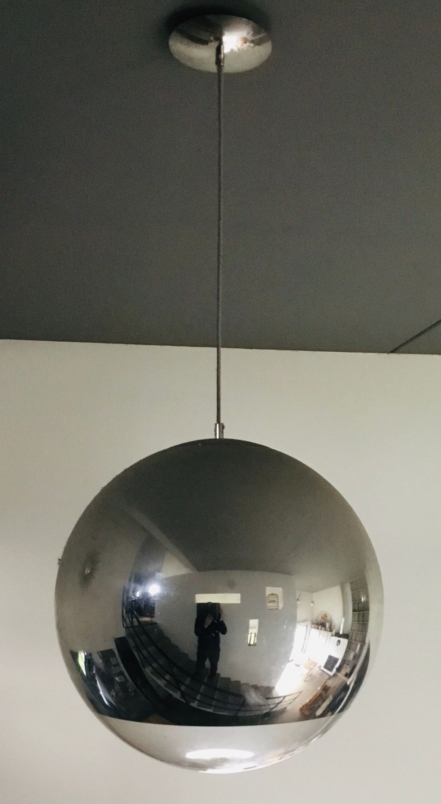 Suspension mirror ball par Tom Dixon