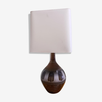 Lamp in sandstone