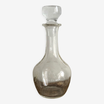 Carafe gravée