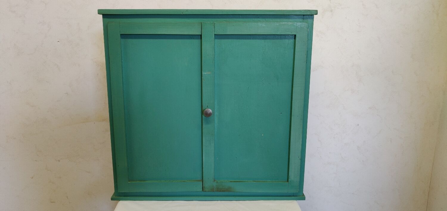 Vintage storage unit