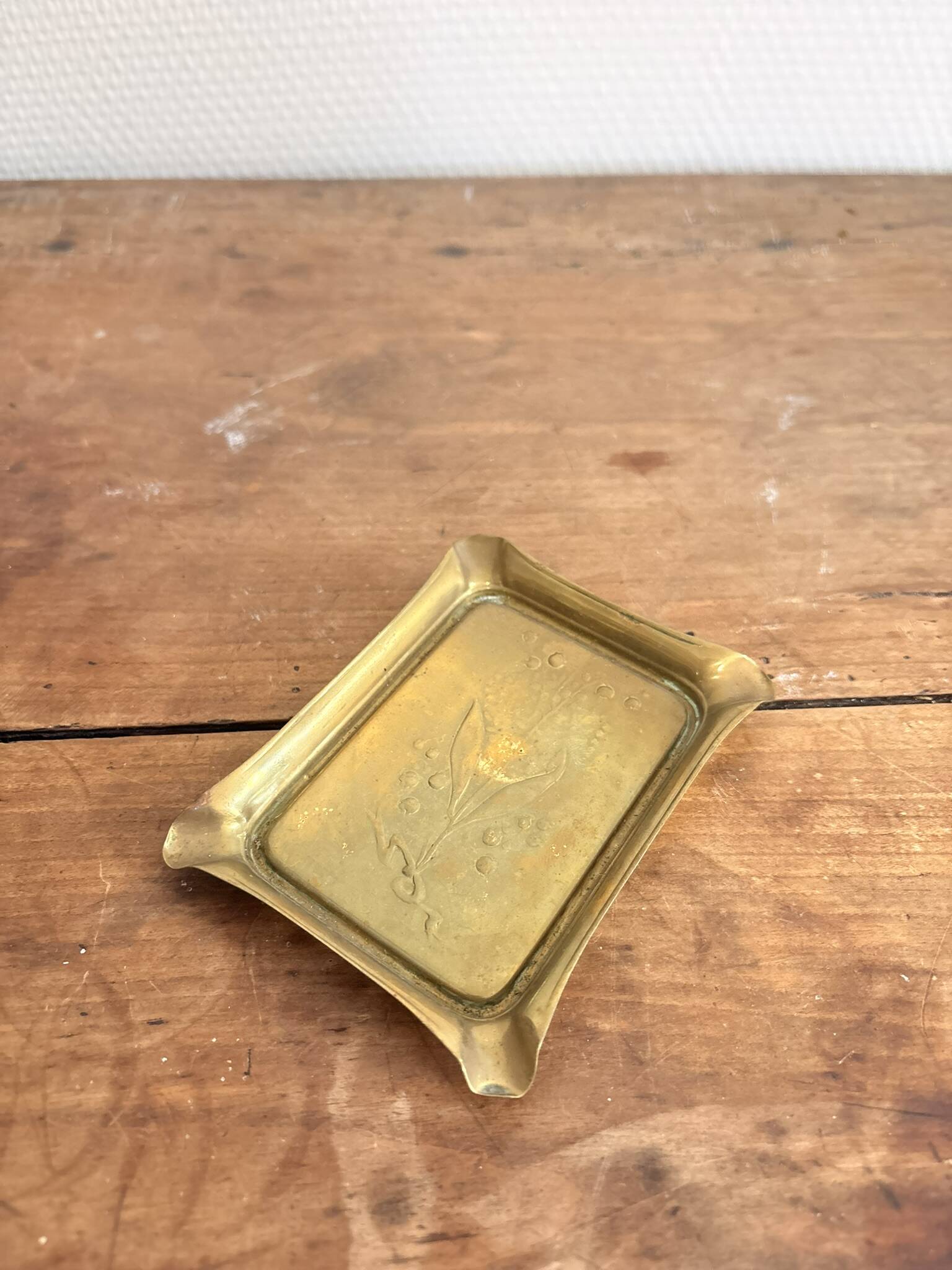 Antique Ashtray Catchall Art Nouveau Gilded Brass Flowers 20th Century