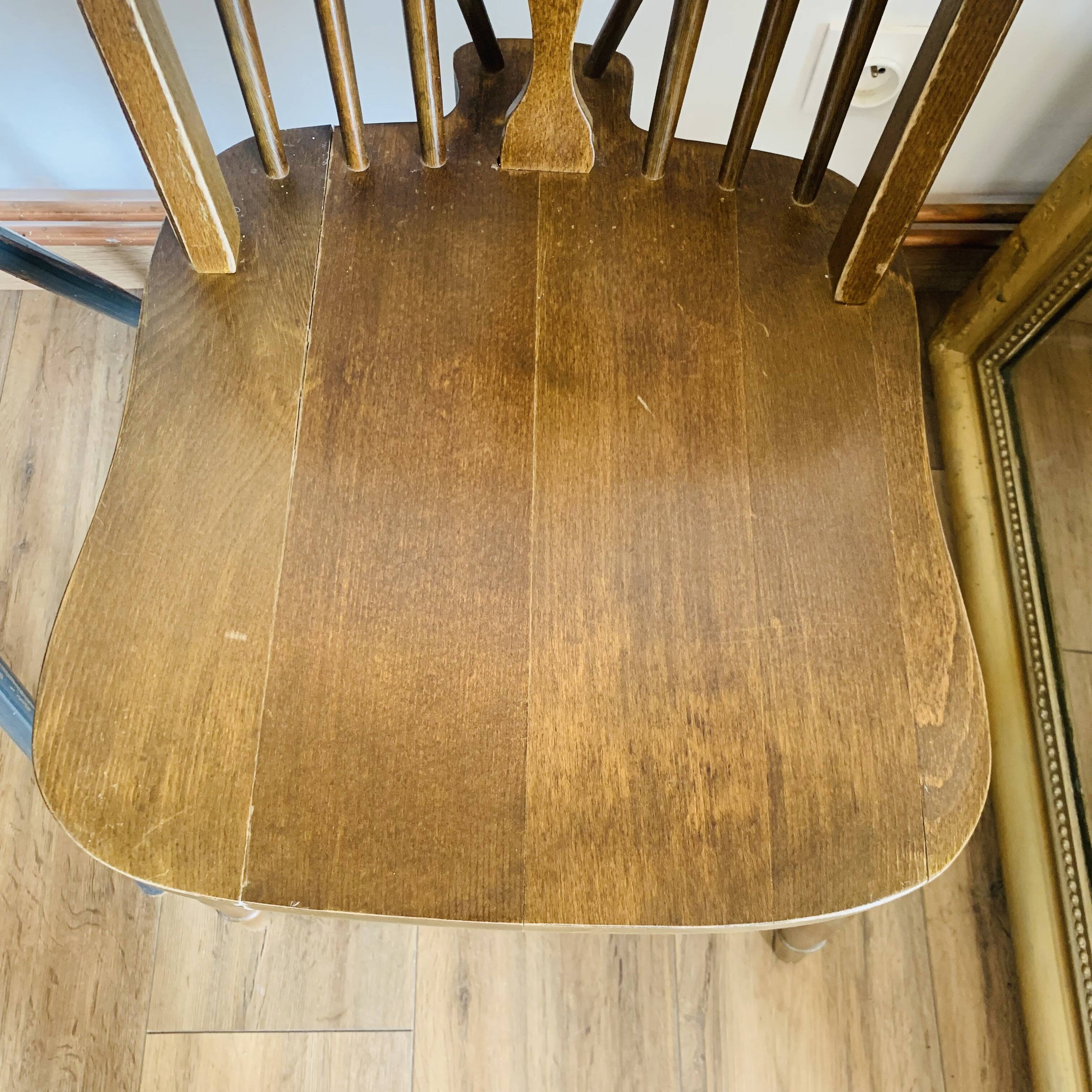 Set of 4 mismatched chairs