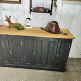 Old counter with 8 doors