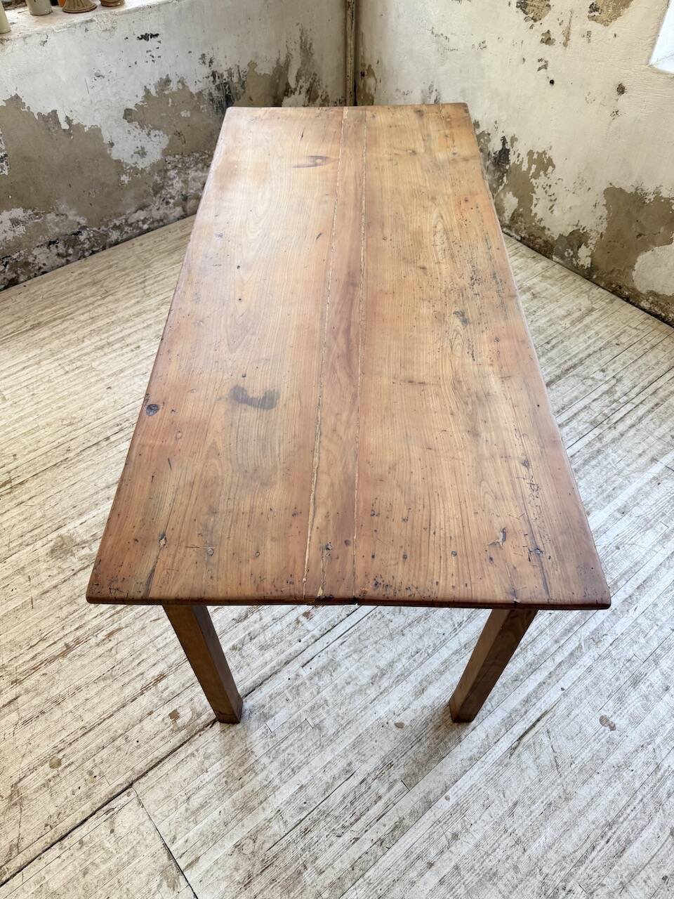 Cherry farmhouse table 1m8