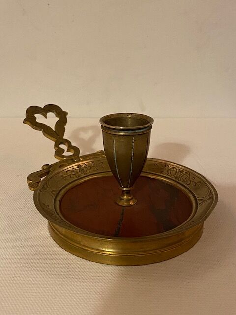 Hand-held rat tail in gilded brass and red marble