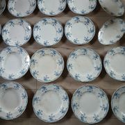 Longwy iron earth dinnerware set
