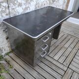 Strafor desk in brushed metal