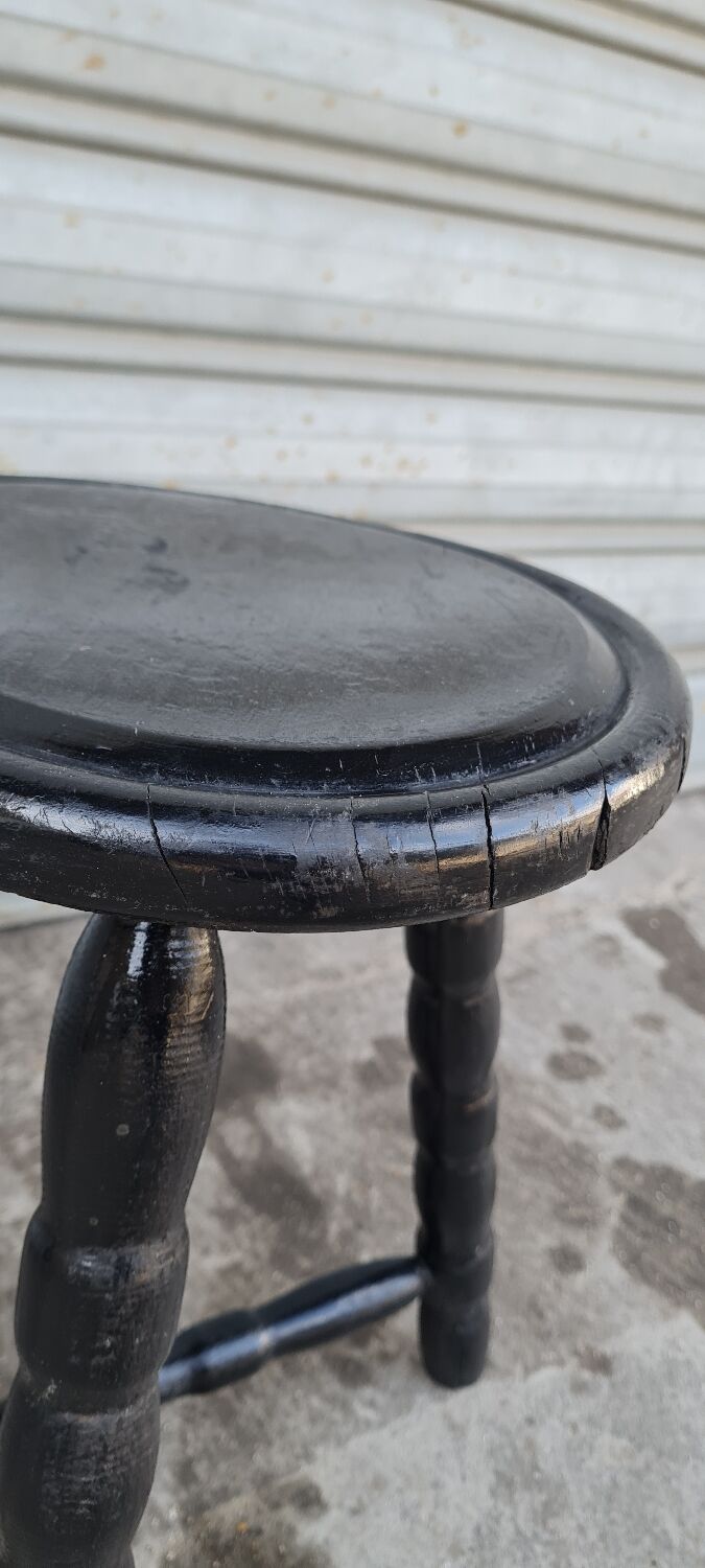 Tripod stool