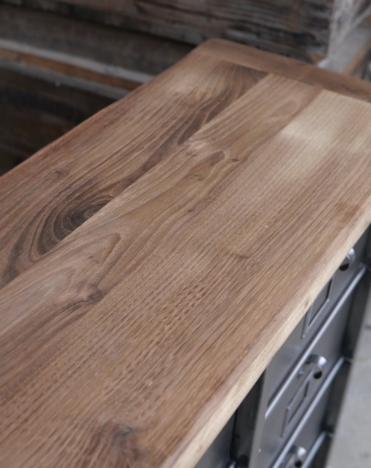 Strafor locker storage unit