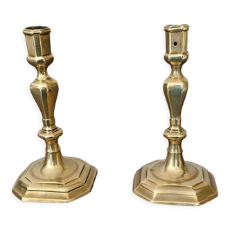 Paire de bougeoirs en bronze doré d'époque Louis XIV