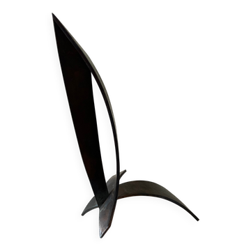 Sculpture abstraite en bronze veritable et signée, modernisme 1970