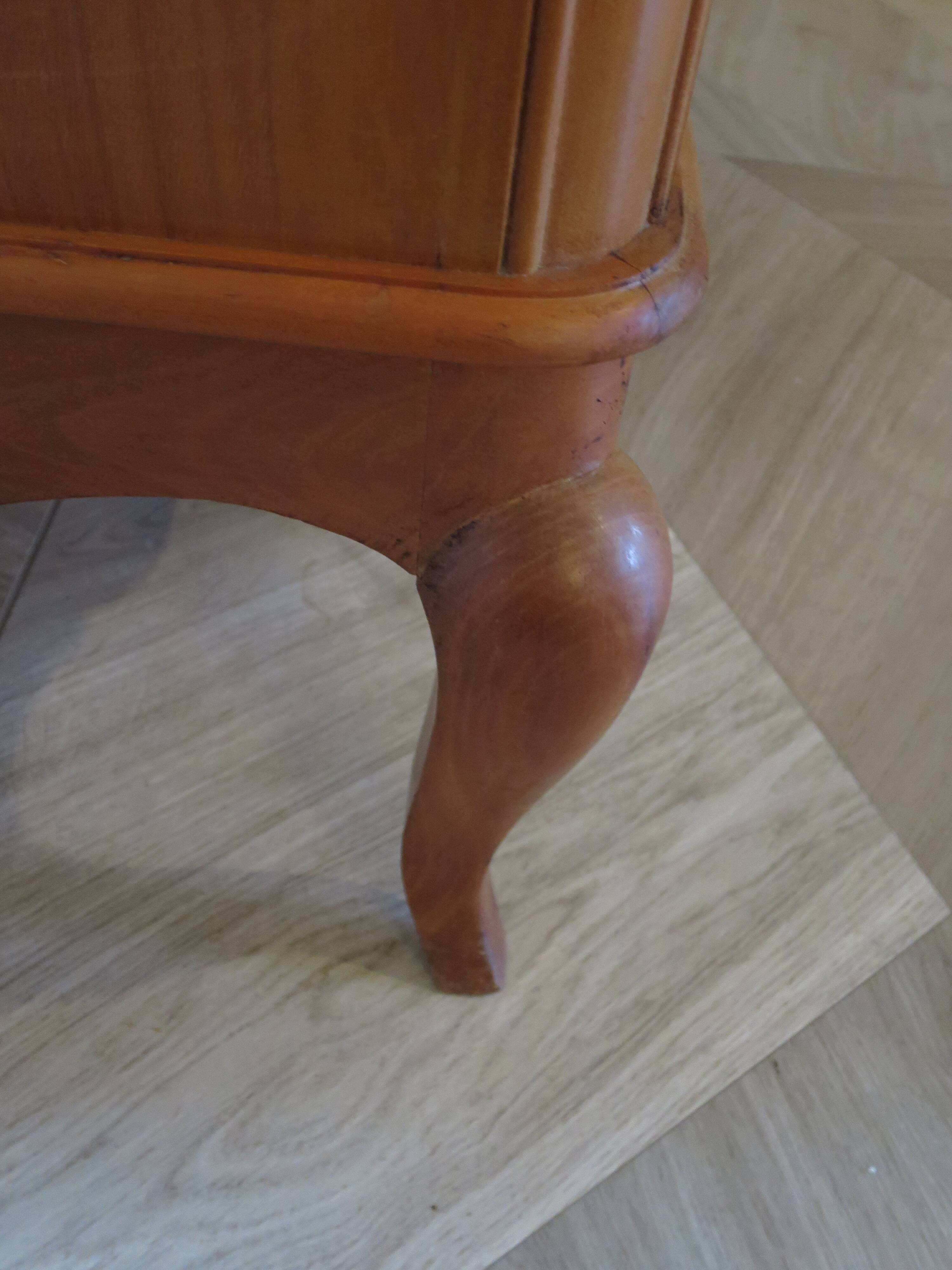 Louis XV style 3-drawer chest of drawers in solid wood