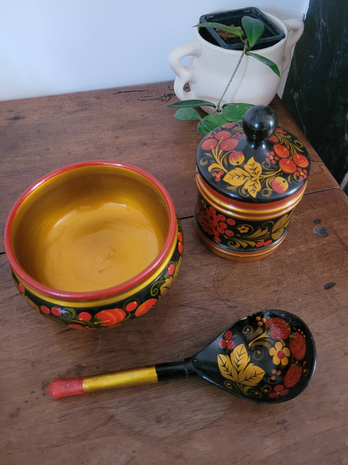 Ensemble bol, pot et cuillère Khokhloma